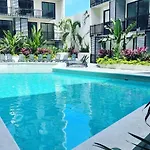 Urban Towers Playa Del Carmen